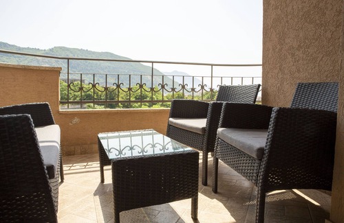 Podmaine Apartment | Hidden 1BR Oasis in Budva