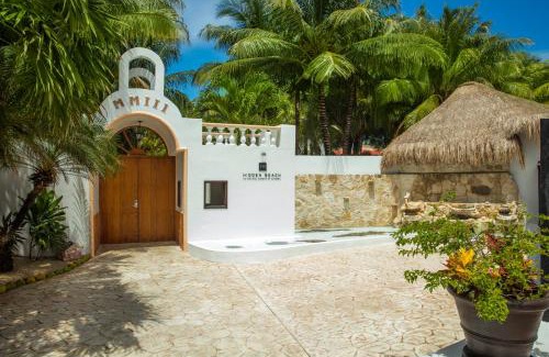 Tankah Resort | Hidden Beach Resort Au Naturel Adults Only, Catamarán, Cenote, All & More Inclusive