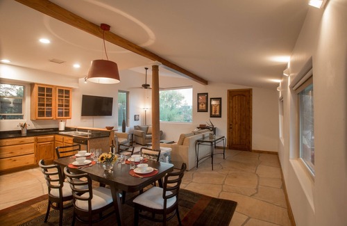 Desert View Village House | Hidden Desert- Custom Home Desert Views, 5 min to Food/Shop