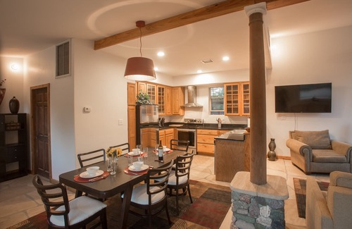 Desert View Village House | Hidden Desert- Custom Home Desert Views, 5 min to Food/Shop