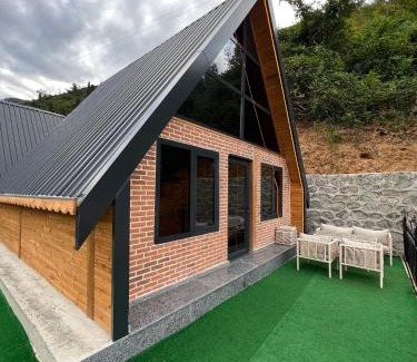 Yomra Resort | Hidden Garden Bungalow