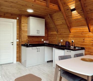 Yomra Resort | Hidden Garden Bungalow