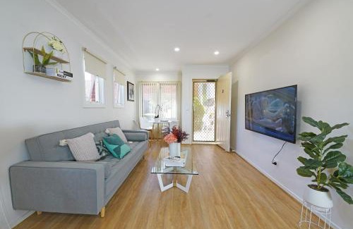 Box Hill Apartment | Hidden Gem 1-Bedder in Box Hill Prime Location