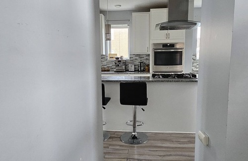 Tower Grove East Bed & Breakfast | Hidden Gem Bed & Breakfast - Your Personal Hotel for 4 Guest