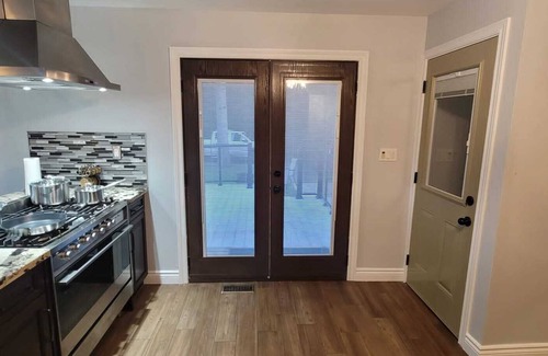 Halton Hills House | Hidden Gem Getaway Near Countless Nature Trails and Shops