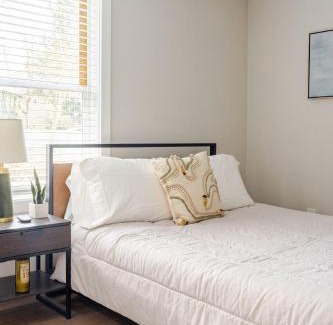 Bryn Mawr-Skyway House | Hidden Gem in Seattle