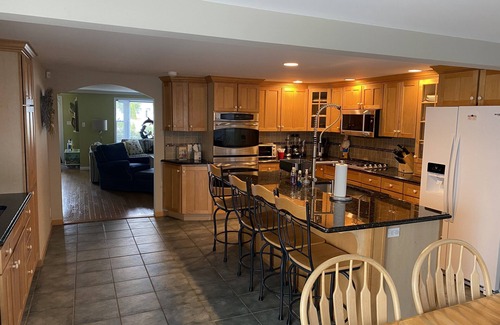 Ship Bottom House | * Hidden Gem In Ship Bottom NJ, 5 bedroom, 2 Bath house