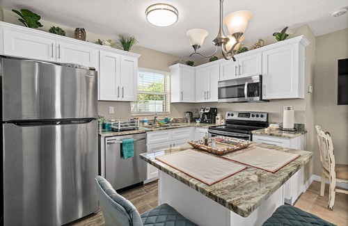 Merritt Island House | Hidden gem just a drive from the beach and village