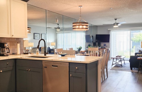 North Ocean City Condo | Hidden Harbour 2BR/2BA – Bayside Condo w/Pool, Steps to Sand & Northside Park!