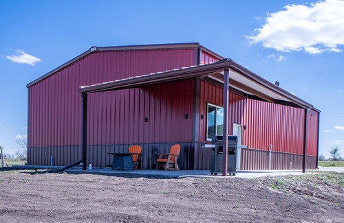Amarillo House | Hidden Hideaway with a View (Close to I-40/City) - Safe & Away from the Hotels
