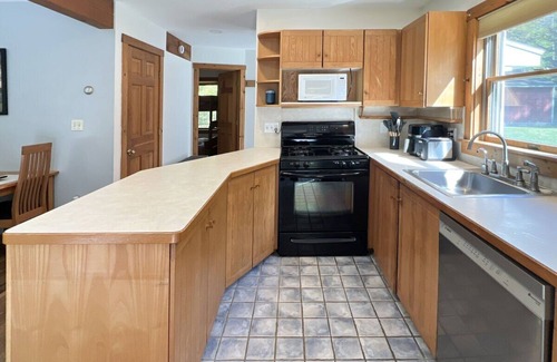 Ludlow House | Hidden Kingdom — Ski Retreat Near Okemo, Killington & Echo Lake