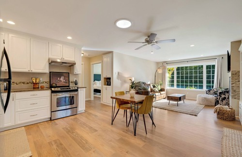 Arlington Apartment | Hidden Lake guest house is on 20 Secluded Acres with a Beautiful private Lake.