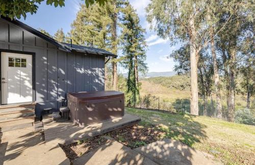 Amesti House | Hidden Lake House With Hot Tub & Views!