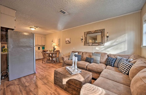 Broken Bow Cottage | 'Hidden Oaks' Broken Bow Vacation Rental, Pets OK!