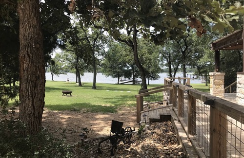 Robertson County House | Hidden Piece of Heaven on Lake Limestone
