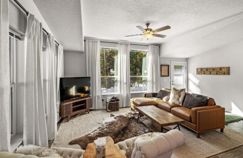 Lazy Acres House | Hidden Pines