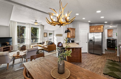 Lazy Acres House | Hidden Pines