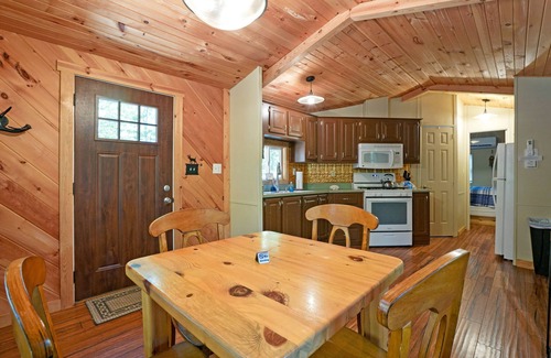 Rockbridge Cabin | Hidden Ridge Cabin at Big Pine Retreat