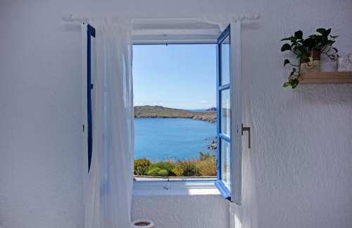 Agios Ioannis Apartment | Hidden Serenity