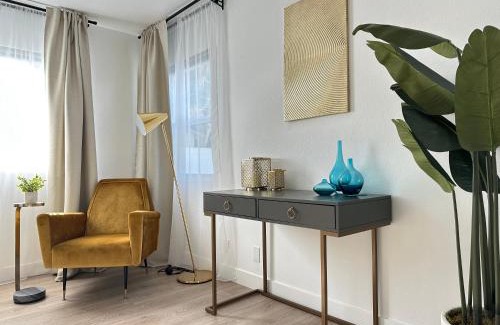 North Redondo House | Hidden South Bay Gem near Manhattan and Redondo Beach