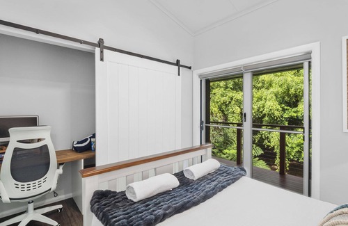 Moonee Beach House | Hiddleston Retreat is bright, modern & open plan accommodation