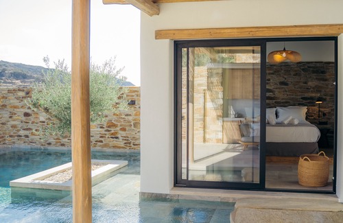 Ios Villa | Hide Out Villas