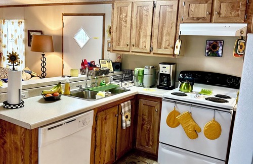 Hemphill House | Hideaway at Sunflower Hideaway on Toledo Bend Lake!