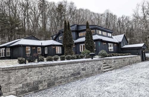 Lake George House | Hideaway Lodge - Glen Lake, Lake George