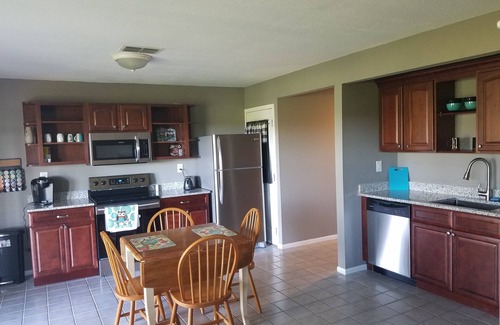 Citra Apartment | "HIDEOUT" 2-bedroom Downstairs Apartment In Gated Horse Farm