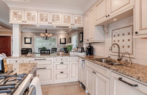 East Queen Anne House | High-End City Home w/ A L L the amenities!