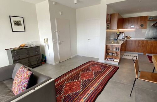 Old North Apartment | High end three bedroom apartment 8th floor with sea view, pool, parking!
