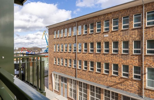 Wismar Apartment | High-quality 3-room apartment for 5 people located in the old harbor of Wismar