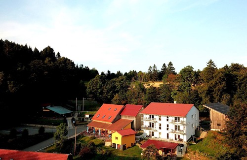 Marktrodach Apartment | High-quality vacation apartment with two bedrooms suitable for wheelchair users