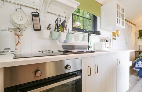 Hayton Cottage | HIGH RIGG SHEPHERD'S SUNSET, pet friendly in Brampton, Cumbria