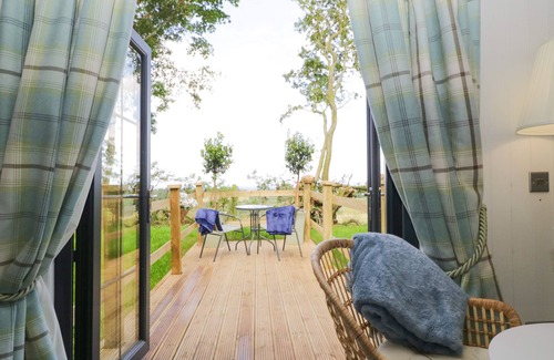 Hayton Cottage | HIGH RIGG SHEPHERD'S SUNSET, pet friendly in Brampton, Cumbria