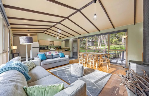 Halls Gap Cottage | High Road Haven - When will you relax to the rhythm of nature?