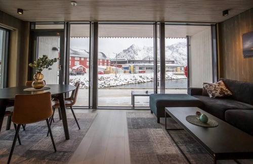 Henningsvaer Apartment | High standard, breathtaking view