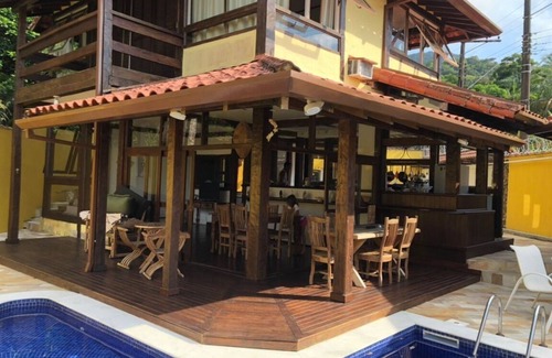 Maresias House | HIGH STANDARD HOUSE WITH SWIMMING POOL- BARBECUE AND PIZZA OVEN