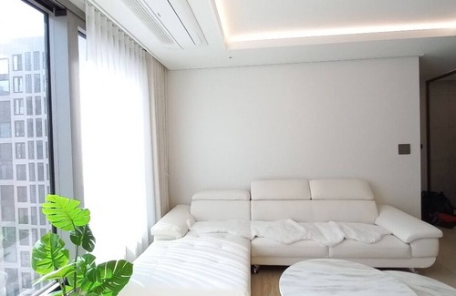 Gaepo-dong Apartment | ★highest quality Xi apt★3Bdr 2Bath★Full Options★