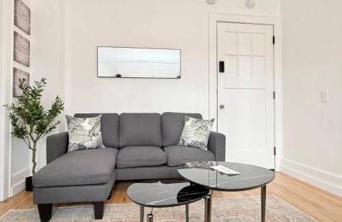 East Avenue Apartment | Highfalls Studio Retreattv Kitchen Rochester D