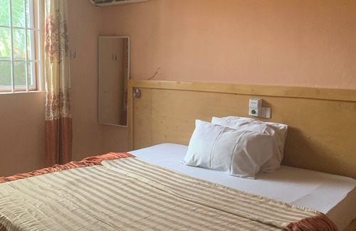 Aburi Bed & Breakfast | HighLander Guest House