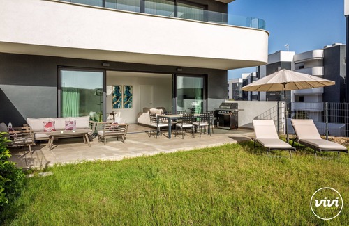 Fuengirola Apartment | Higueron Premium | Apartment with pool in Fuengirola