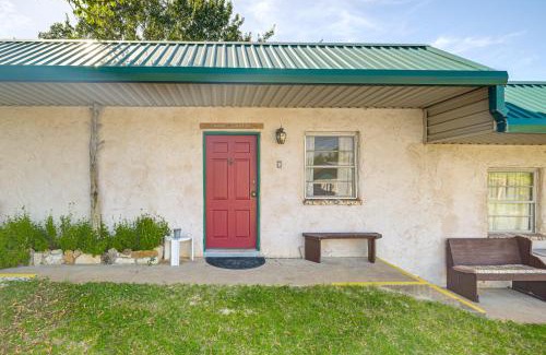 Lake Whitney Apartment | Hike, Fish and More Quaint Lake Whitney Retreat