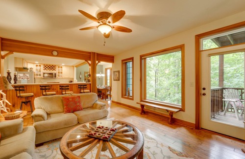 Mountain Air Condo | Hike On-Site! Home 8 Mi to Wolf Ridge Ski Resort