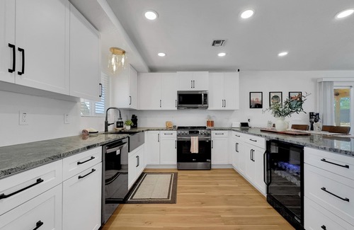 Apache Junction House | Hikes in steps! Apache Junction Hideout! Discount!