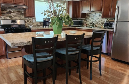 Lake Morton-Berrydale Apartment | Hiking, Biking, Golfing, Paddle Boarding, Kayaking and MORE!
