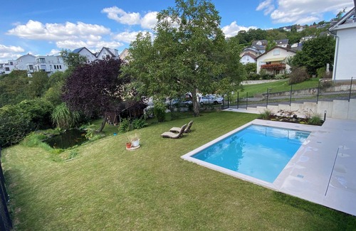 Erpel Apartment | Hiking & relaxing, garden/pool/gym/sauna/fireplace corner