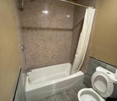 Harbor Hotel | Hiland Motel