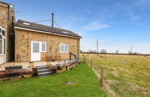 Henshaw House | Hill House Hideaway - North East Escapes