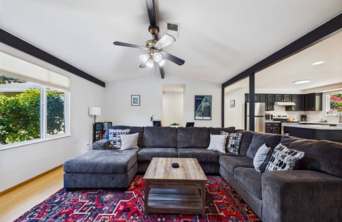 Arcata House | Hill Street Retreat - Near Cal Poly, Redwoods, & Arcata Plaza